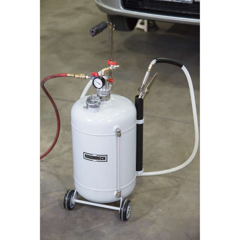 Roughneck Air Operated Oil Dispenser 8 Gallon 145 PSI