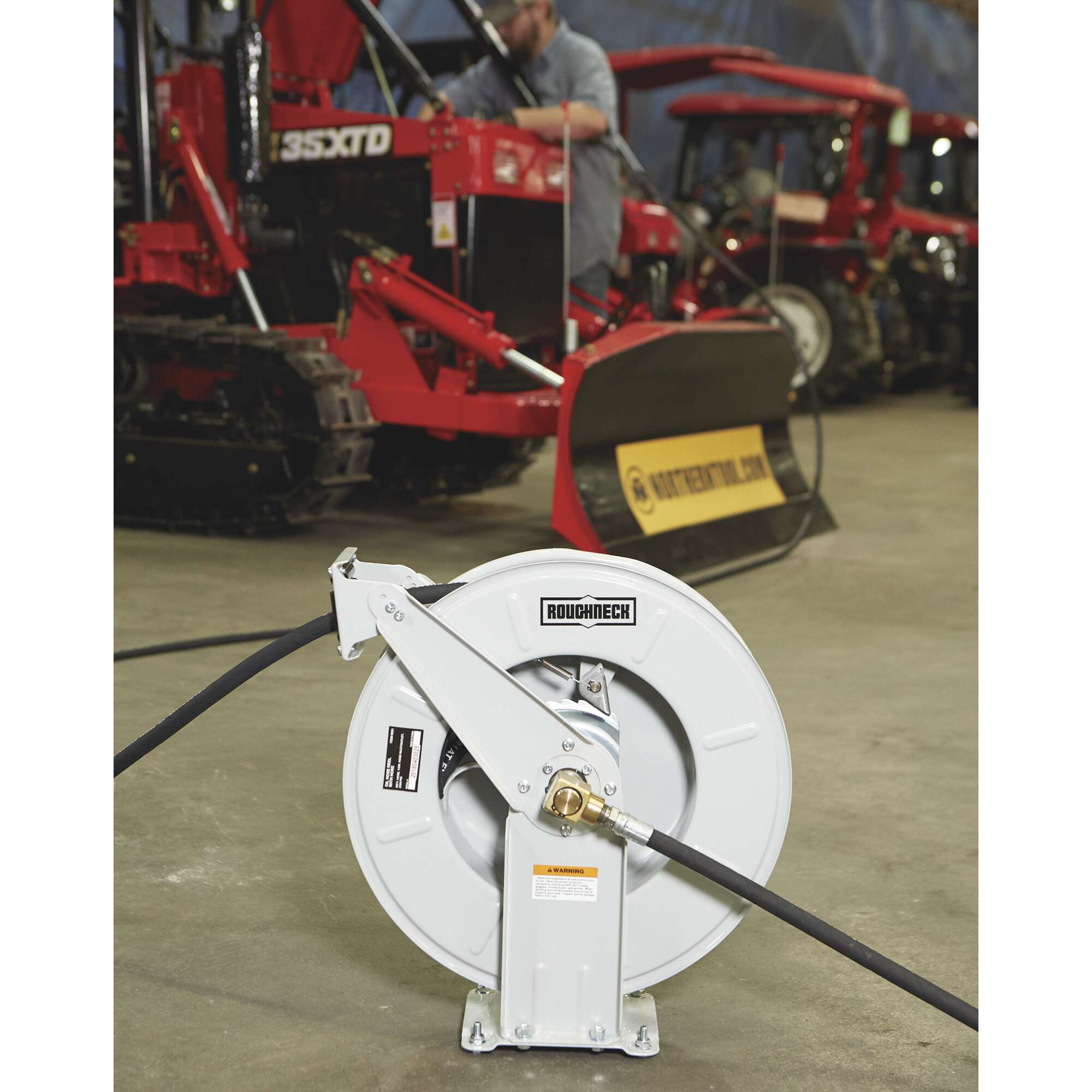 Roughneck Heavy Duty Oil Hose Reel With 1/2in x 50ft Hose 2320 PSI