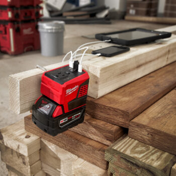 Milwaukee M18 Top Off 175W Portable Power Supply