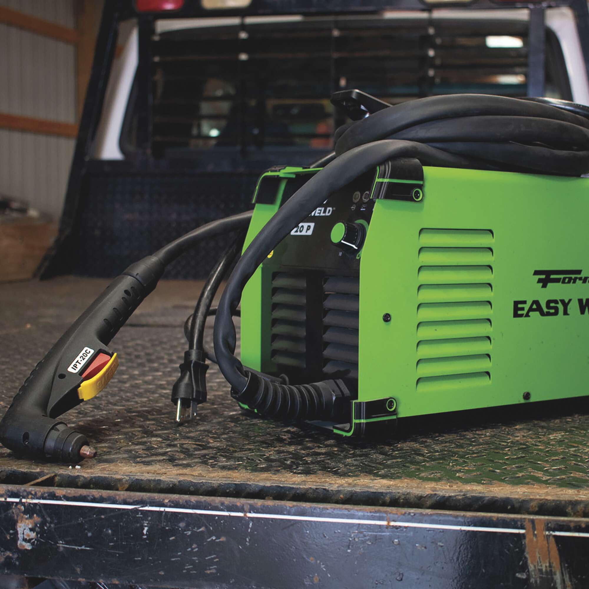 Forney Easy Weld 20P Plasma Cutter I120V 20 Amp Output Primadian Tools